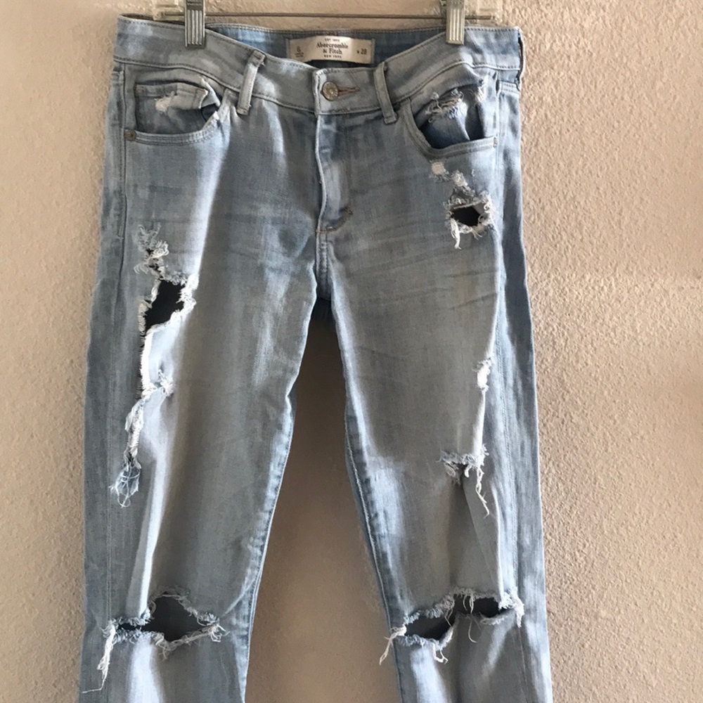 ❌SOLD❌ripped skinny jeans